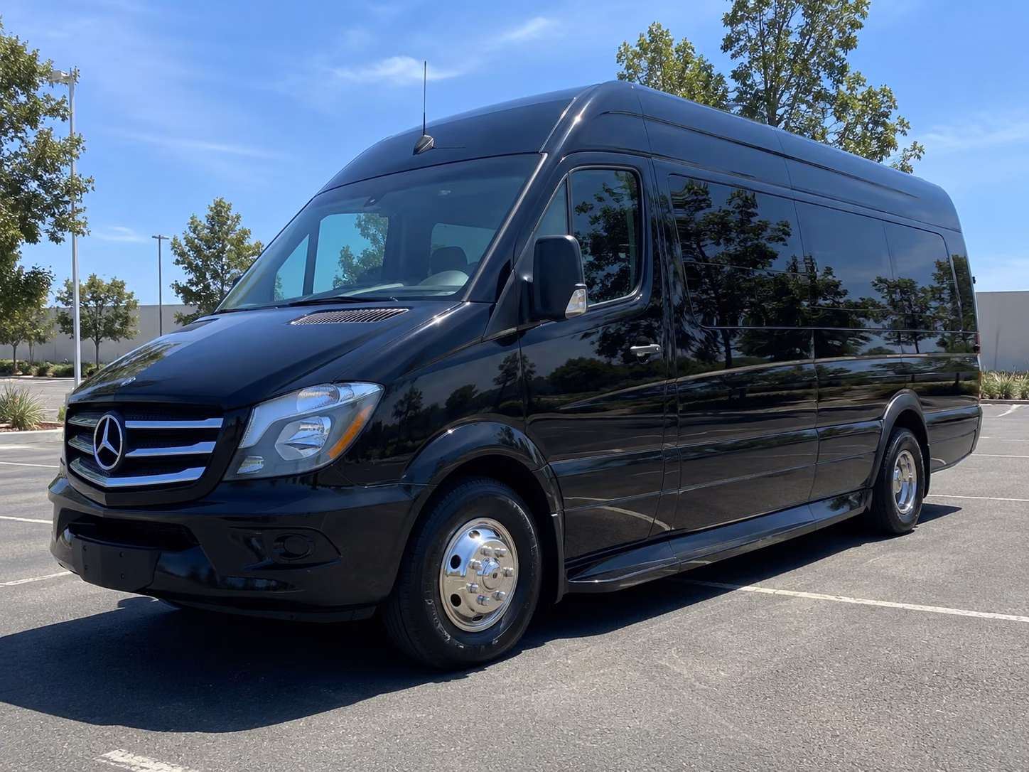 10 passenger sprinter van
