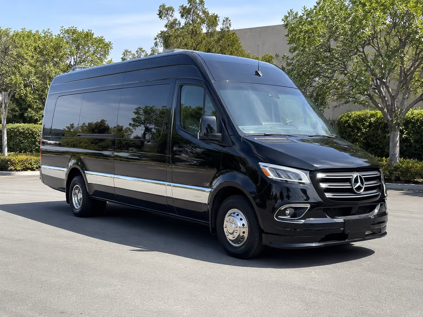 find the perfect transportation for your next corporate event 4
